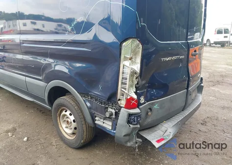 2016 Ford Transit-250 z USA, uszkodzony, nr VIN 1FTYR2CM0GKB14016